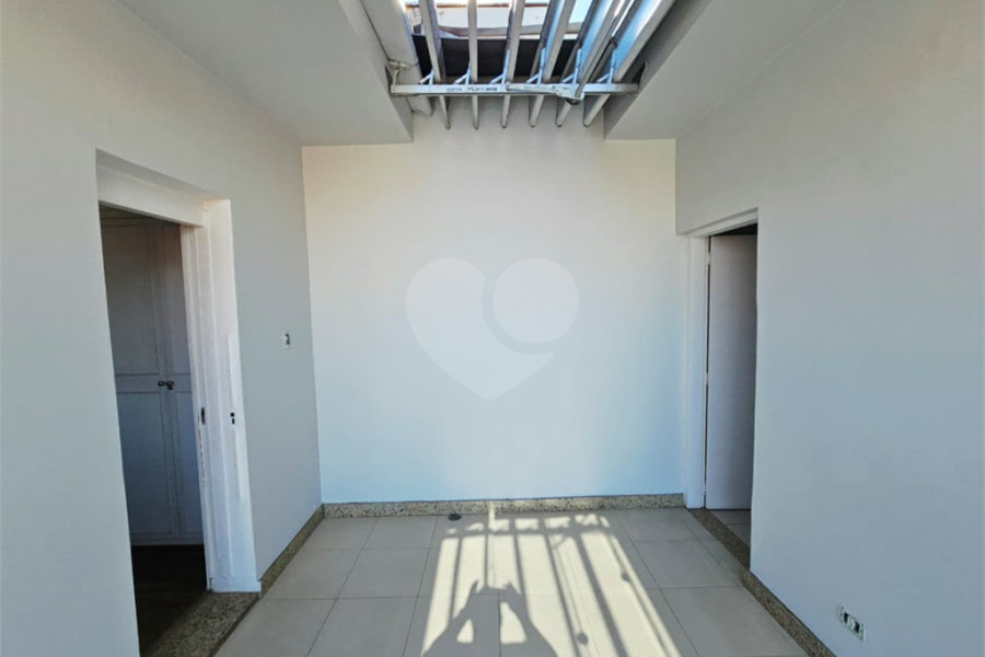 Sobrado à venda com 4 quartos, sendo 1 suíte, em Vila Guilherme, São Paulo, SP
