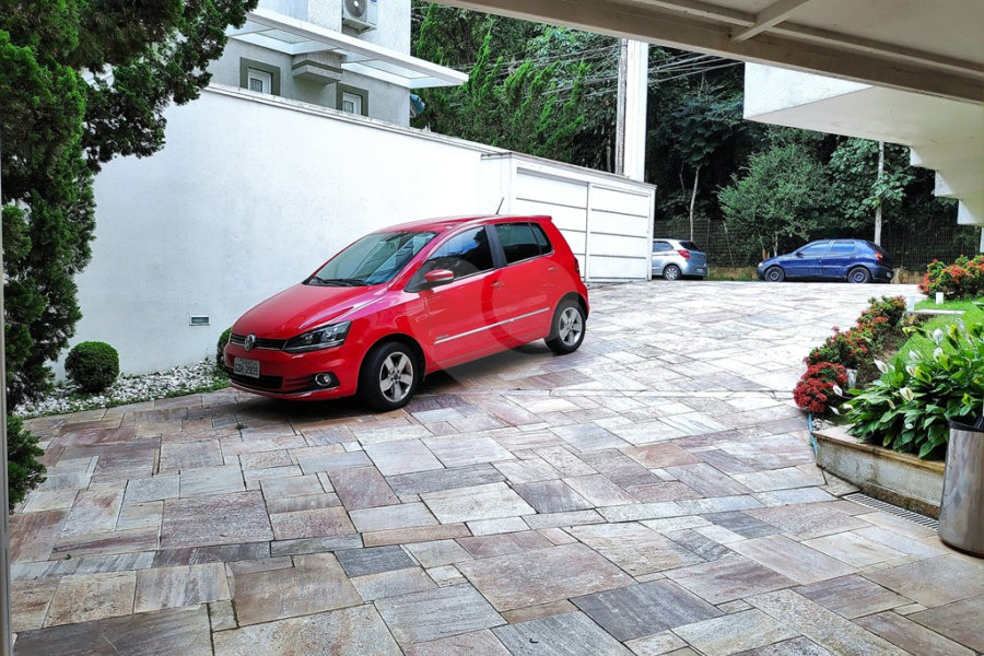 Casa à venda com 4 suítes no condomínio Residencial Jardim Itatinga, São Paulo - SP