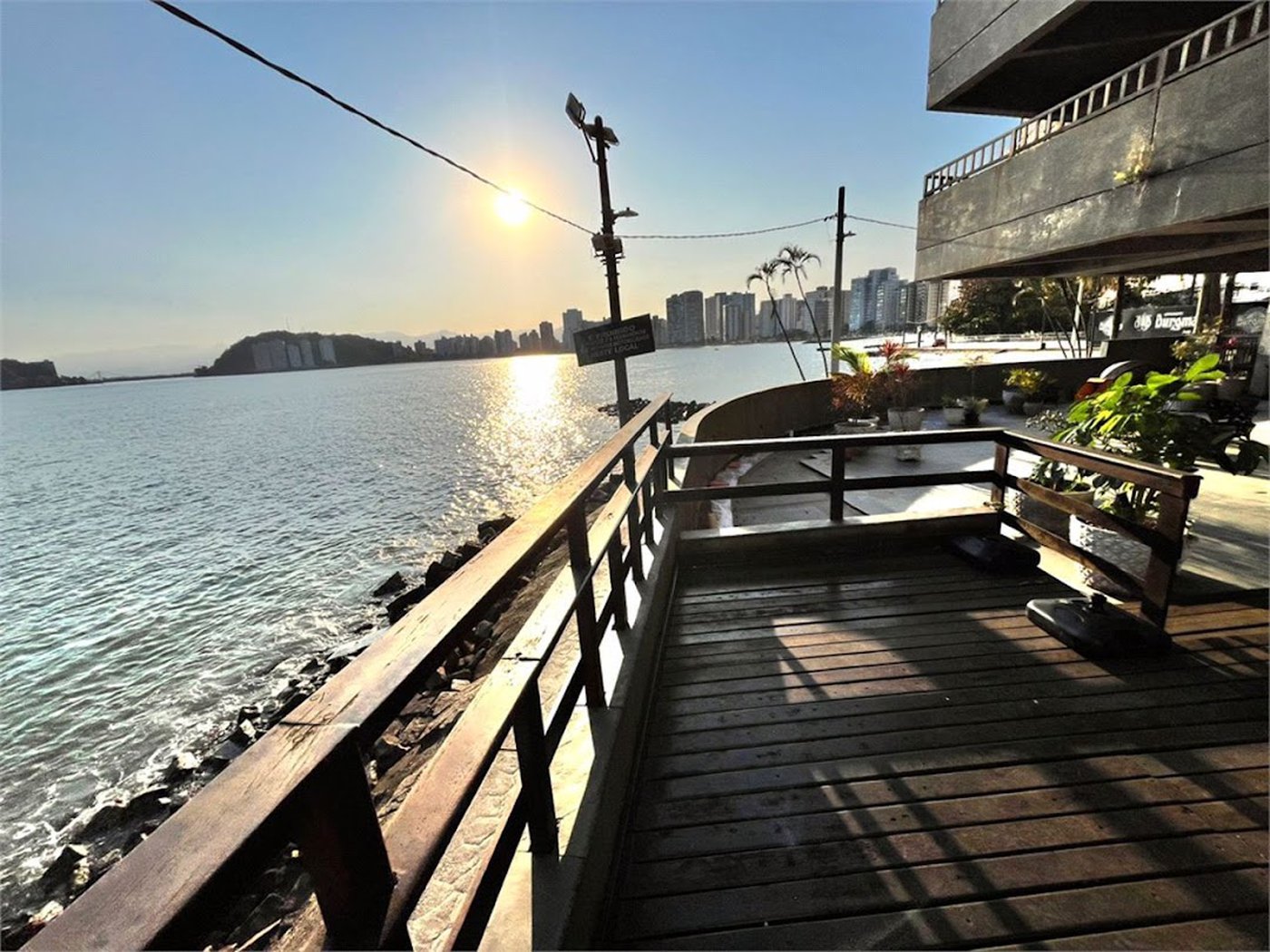 apartamento pé na areia com vista total para o mar em são vicente