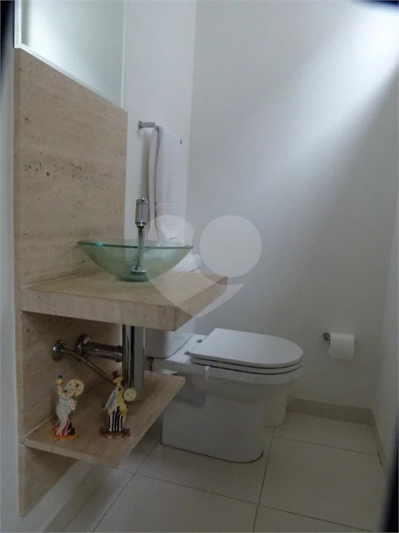 Cobertura Duplex com 126,metros quadrados próximo ao Shopping Pátio Paulista.