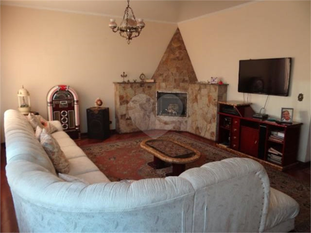 Casa à venda com 6 quartos, sendo 2 suítes,  em Jardim França, São Paulo, SP