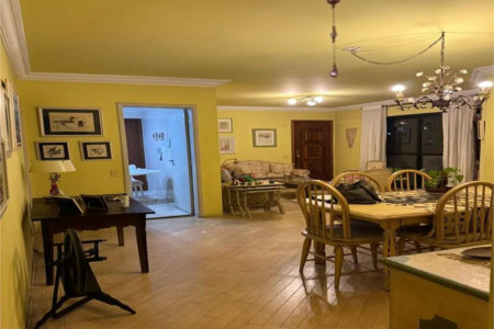 Apartamento à venda com 3 quartos, sendo 1 suíte,  em Jardim das Acácias, São Paulo, SP