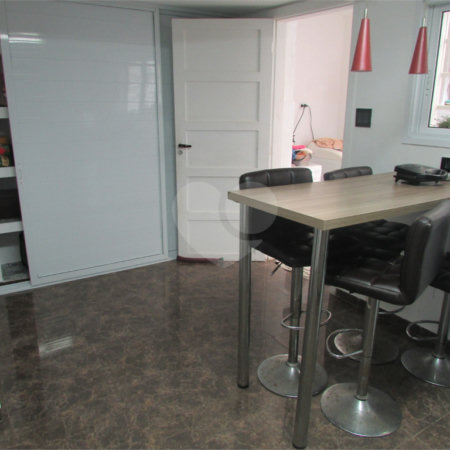 Sobrado à venda com 2 quartos, sendo 1 suíte, em Cerqueira César, São Paulo, SP