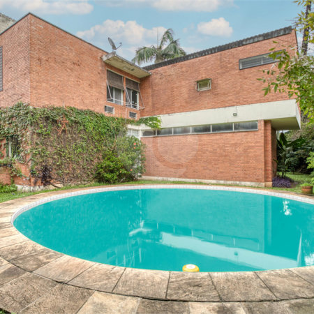 Sobrado à venda com 4 quartos, sendo 2 suítes, em Granja Julieta, São Paulo, SP