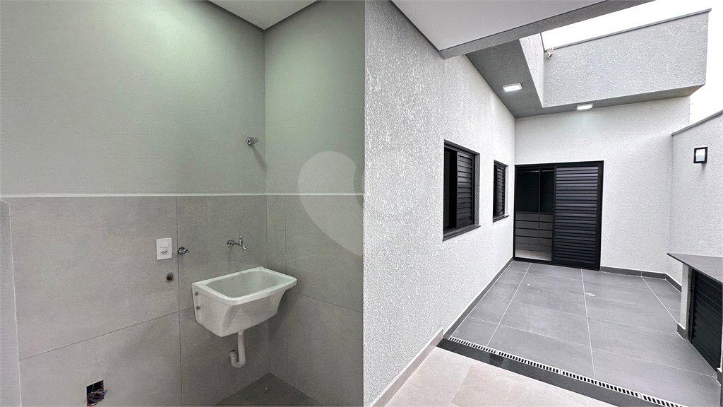 Casa Térrea à venda com 3 quartos, sendo 1 suíte, em Jardim Bom Sucesso, Indaiatuba, SP
