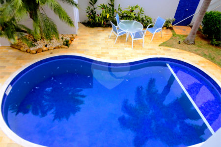 Casa à venda com 3 suítes no condomínio Residencial Jardim América, Vinhedo - SP