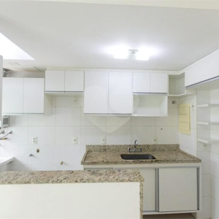 Apartamento à venda com 2 quartos, sendo 1 suíte, em Praça da Bandeira, Rio de Janeiro, RJ
