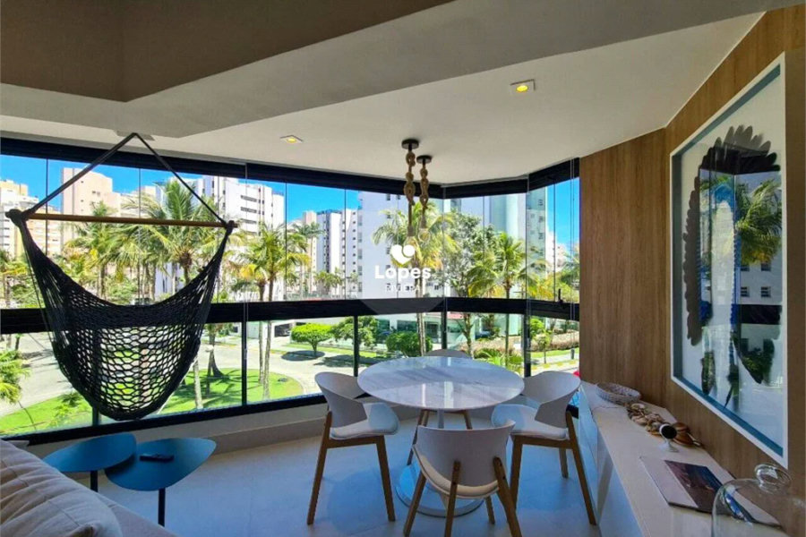 Apartamento à venda com 4 quartos, sendo 2 suítes,  em Riviera de São Lourenço, Bertioga, SP