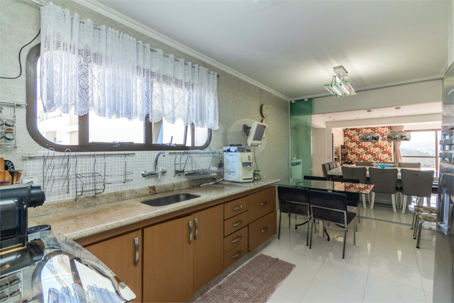 Cobertura à venda com 4 quartos, sendo 3 suítes, em Horto, São Paulo, SP