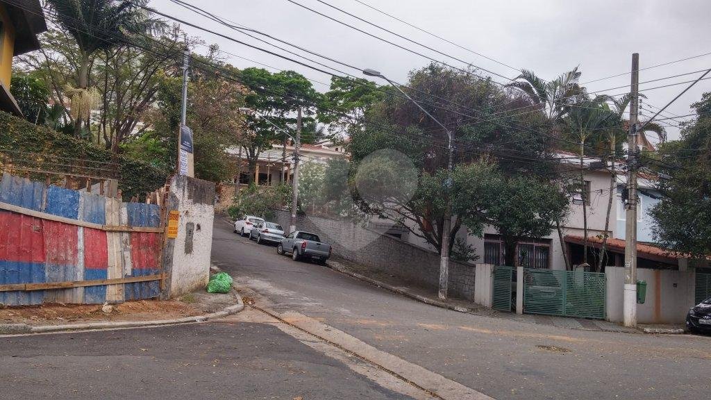 Sobrado à venda com 3 quartos, sendo 1 suíte, em Jardim Franca, São Paulo, SP