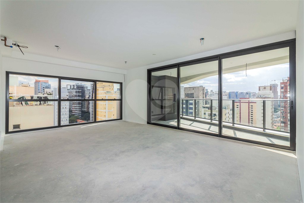 Apartamento à venda com 3 suítes em Vila Olímpia, São Paulo, SP