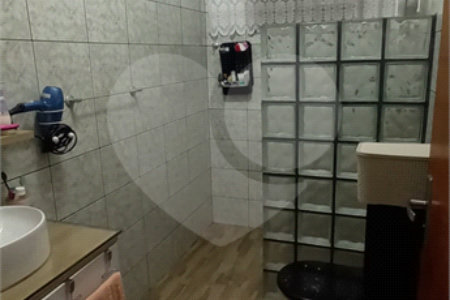 Casa à venda com 3 quartos em Jardim Santa Helena, Itaquaquecetuba, SP