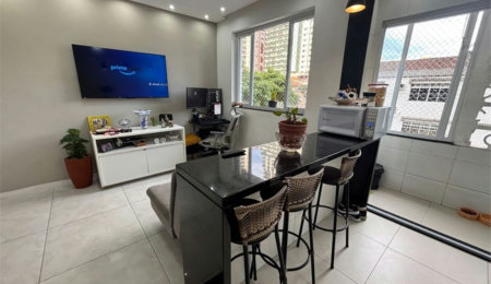 Apartamento Residencial à venda, Gonzaga, Santos - AP0557.