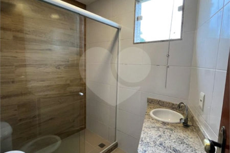 Casa à venda com 3 quartos, sendo 2 suítes, no condomínio Notting Hill - Campo Grande, Rio de Janeiro - RJ