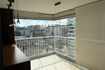 Apartamento à venda com 2 quartos, sendo 1 suíte, em Santo Amaro, São Paulo, SP