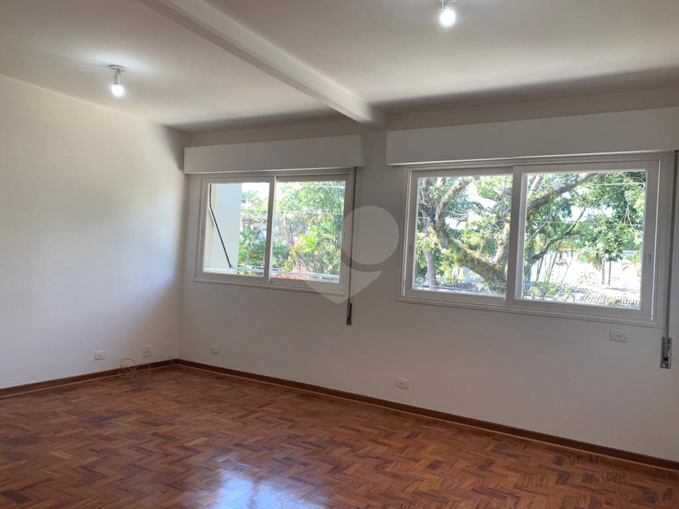 Casa à venda com 4 quartos, sendo 2 suítes, em Brooklin, São Paulo, SP