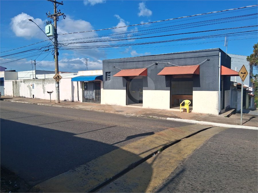 Casa à venda com 2 quartos em Vila Piedade, Itapetininga, SP