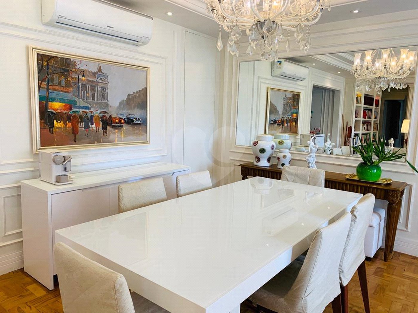 Apartamento à venda com 3 quartos, sendo 1 suíte, em Jardim Paulista, São Paulo, SP