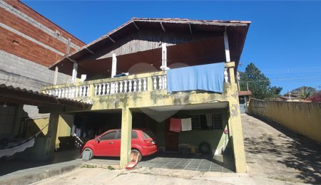 Chácara à venda com 3 quartos, sendo 1 suíte,  no Centro, Nazaré Paulista, SP