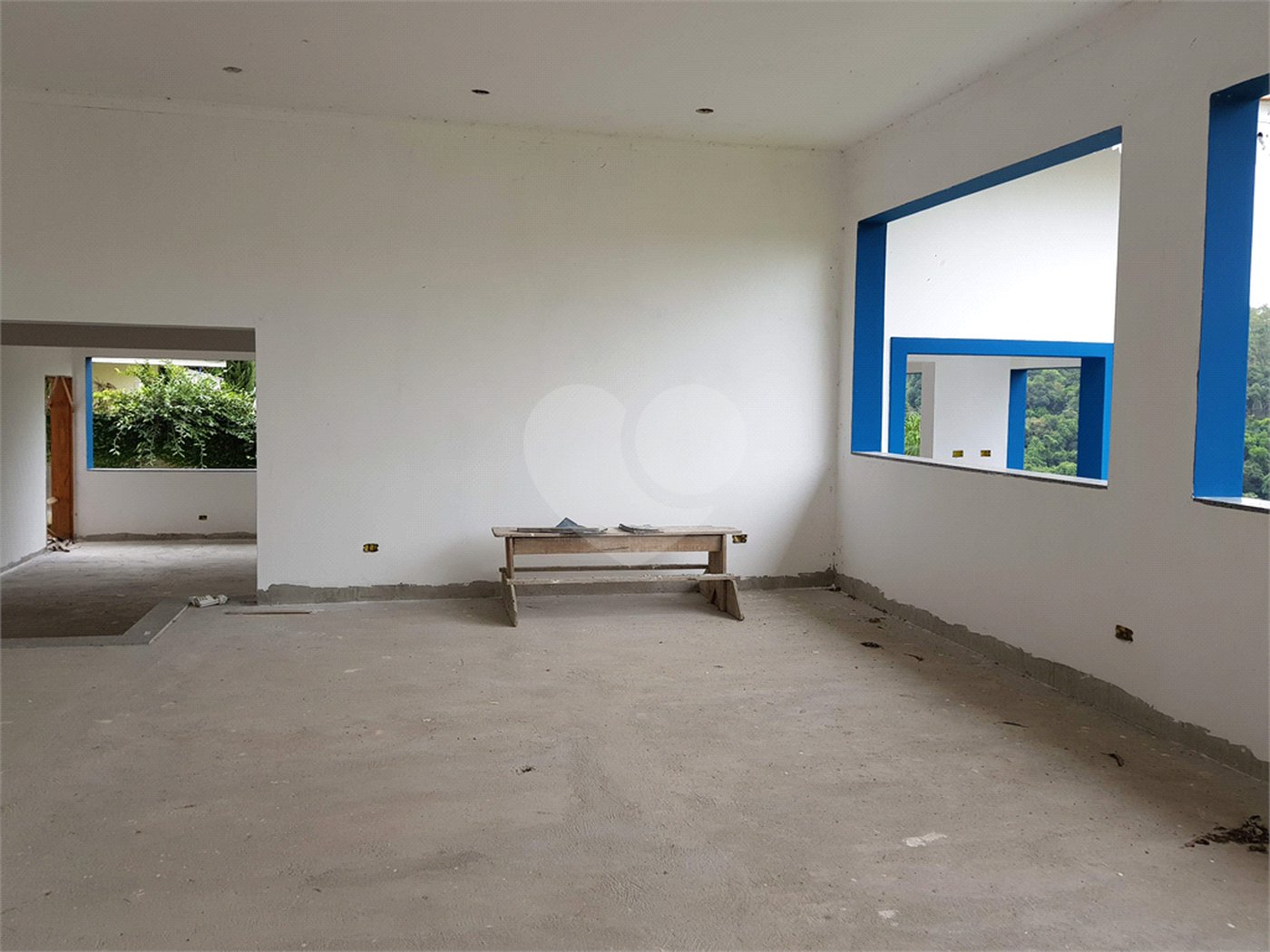 Casa à venda com 4 suítes no condomínio Suíça da Cantareira, Mairiporã - SP