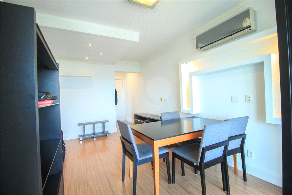 Apartamento à venda com 3 quartos, sendo 1 suíte,  em Mooca, São Paulo, SP