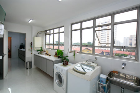 Apartamento à venda com 4 quartos, sendo 1 suíte, em Chácara Santo Antônio (zona Sul), São Paulo, SP