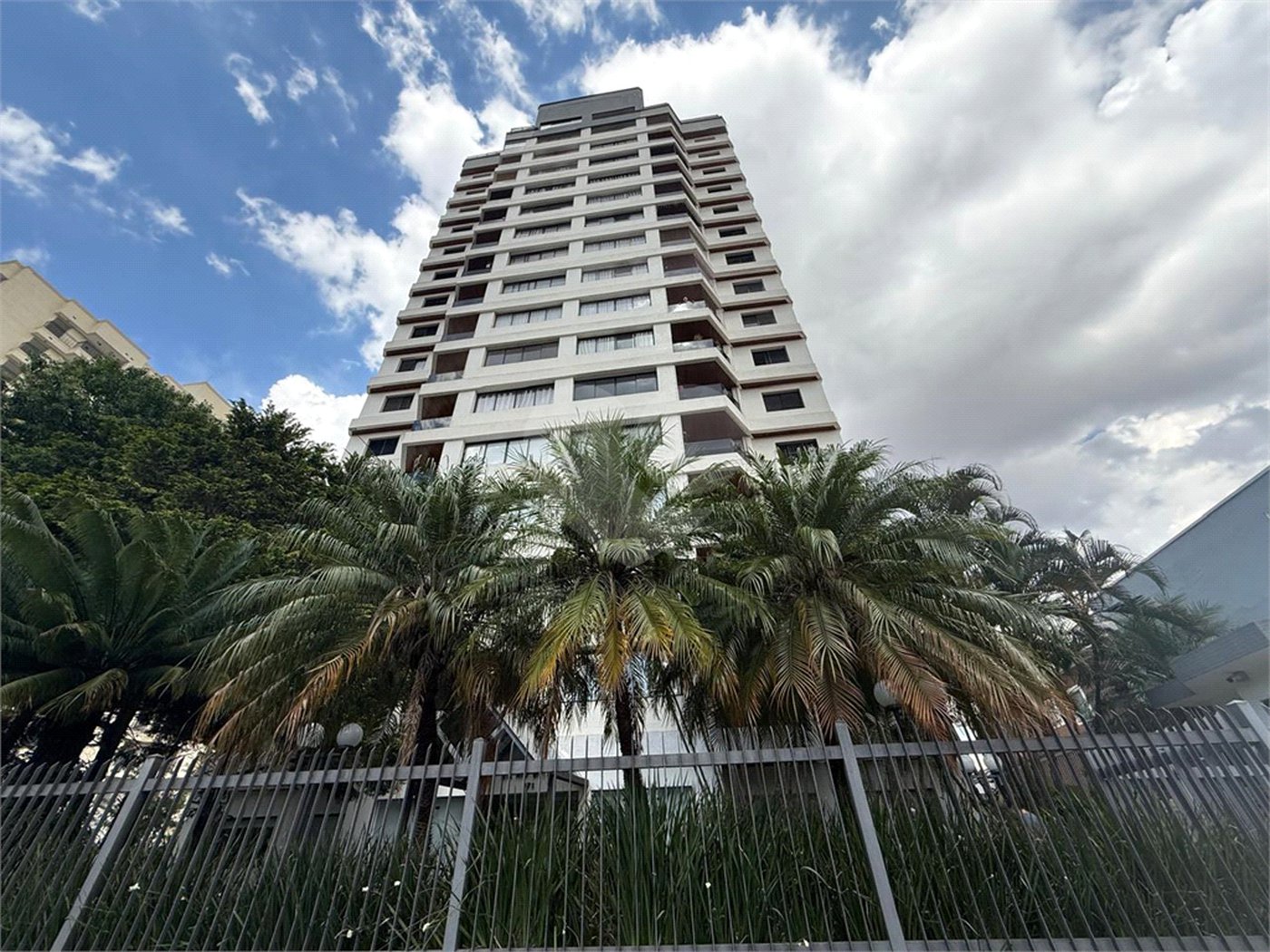 Apartamento à venda com 3 quartos, sendo 1 suíte, em Vila Paulicéia, São Paulo, SP