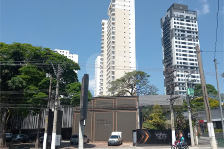 Prédio à venda em Chácara Santo Antônio (zona Sul), São Paulo, SP