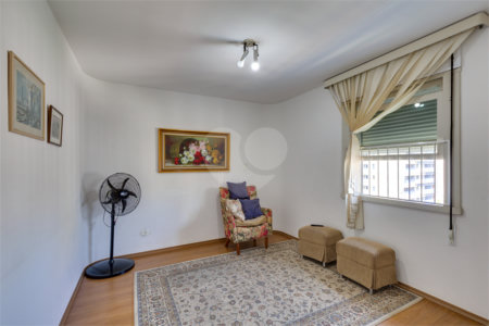 Apartamento à venda com 4 quartos, sendo 1 suíte, em Alto da Boa Vista, São Paulo, SP