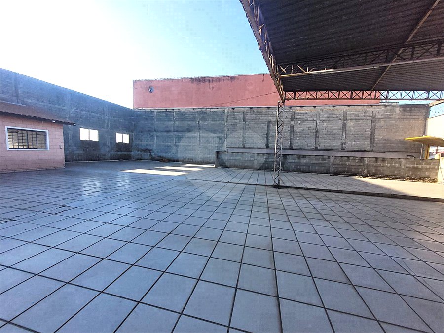 Terreno para alugar em Ayrosa, Osasco, SP