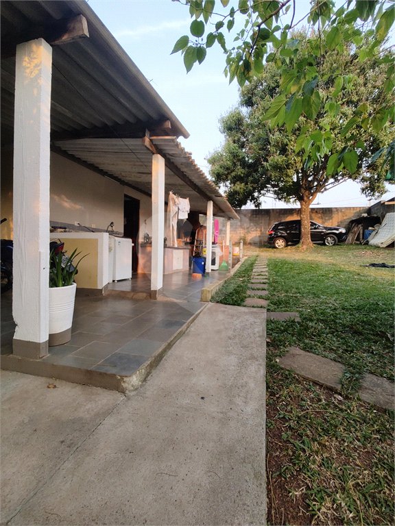 Chácara à venda com 4 quartos, sendo 1 suíte, em Vila Santa Helena, Atibaia, SP