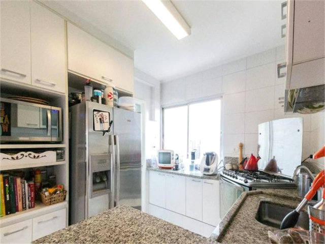 Apartamento à venda com 2 quartos, sendo 1 suíte,  em Vila Olímpia, São Paulo, SP