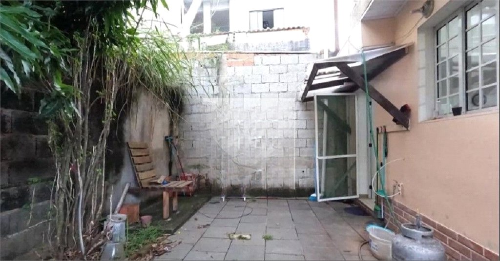 Casa à venda com 3 quartos, sendo 1 suíte, em Jardim Cumbica, Guarulhos, SP