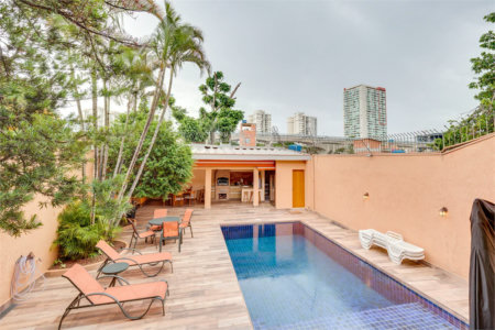 Casa à venda com 4 quartos, sendo 1 suíte,  em Brooklin Paulista, São Paulo, SP