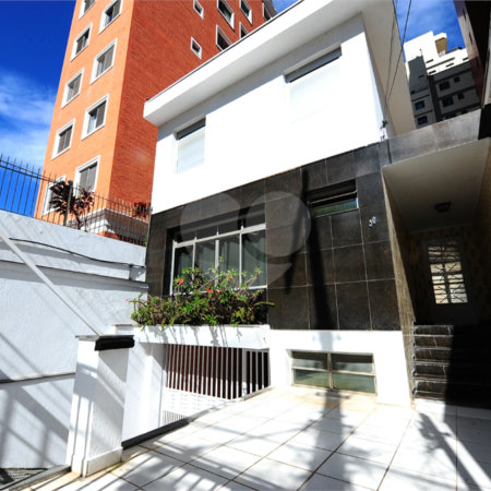 Casa Térrea para alugar com 4 quartos, sendo 1 suíte, em Vila Mariana, São Paulo, SP