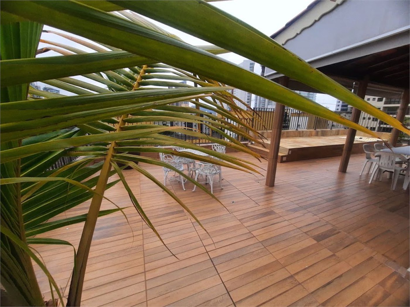 Apartamento com 3 dormitórios à venda, 202 m² por R$ 750.000,00 - Jardim Belmar - Guarujá/SP