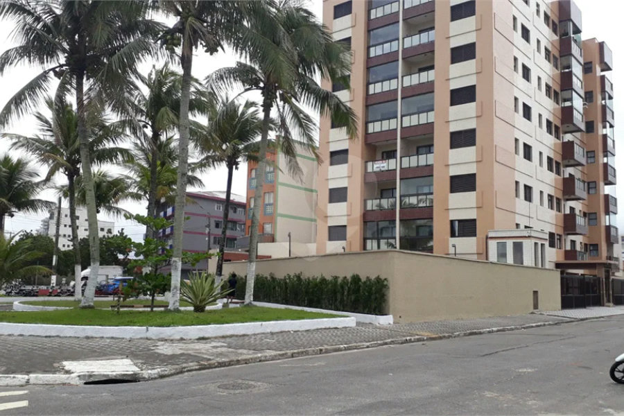 Apartamento à venda com 2 quartos, sendo 1 suíte, em Caiçara, Praia Grande, SP