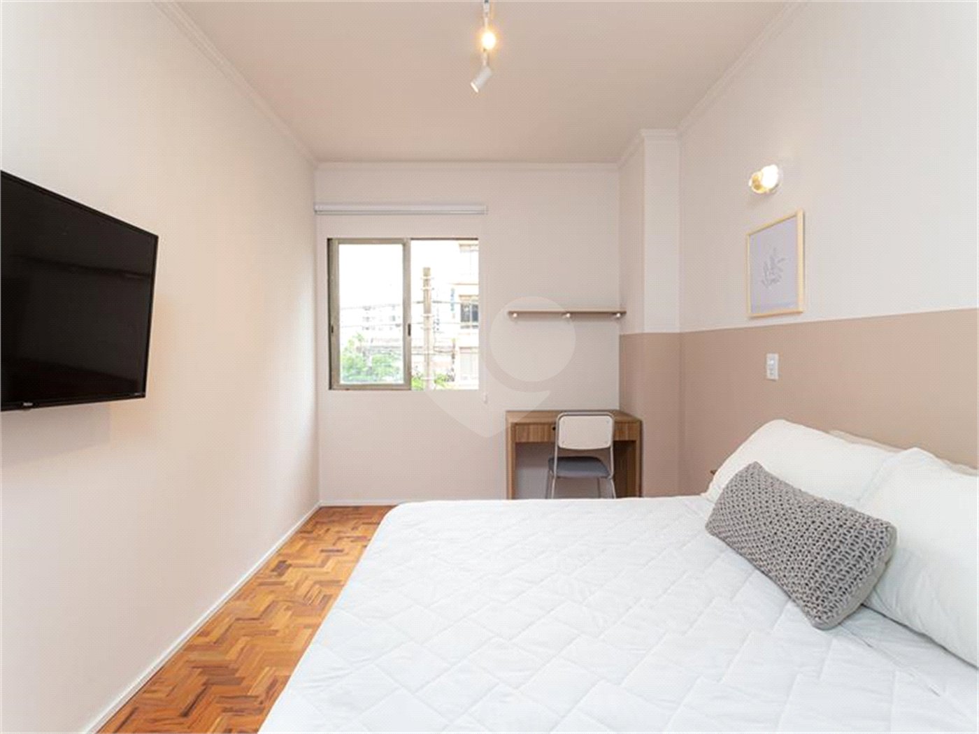 Apartamento à venda com 4 quartos, sendo 2 suítes, em Pinheiros, São Paulo, SP