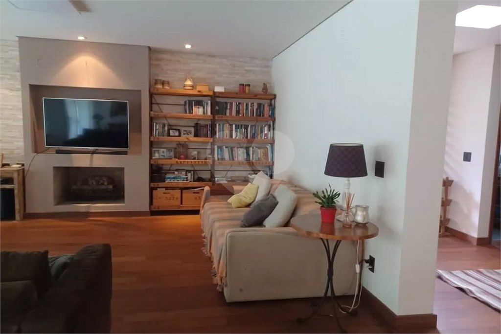 Casa Térrea à venda com 3 suítes em Alto da Boa Vista, São Paulo, SP