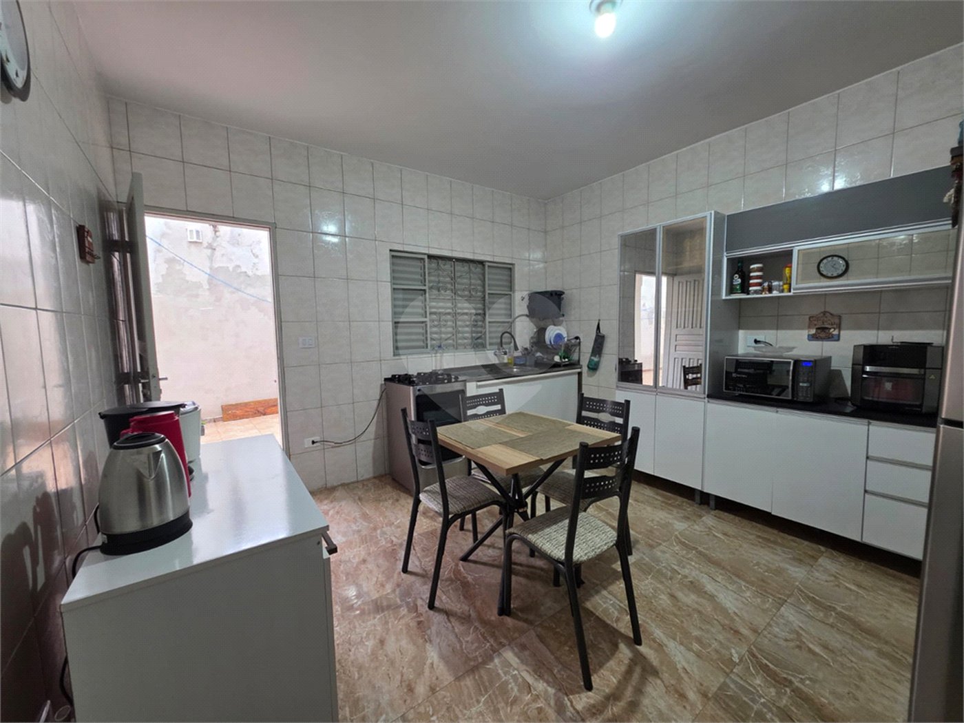Sobrado à venda com 6 quartos, sendo 3 suítes, em Santa Teresinha, São Paulo, SP