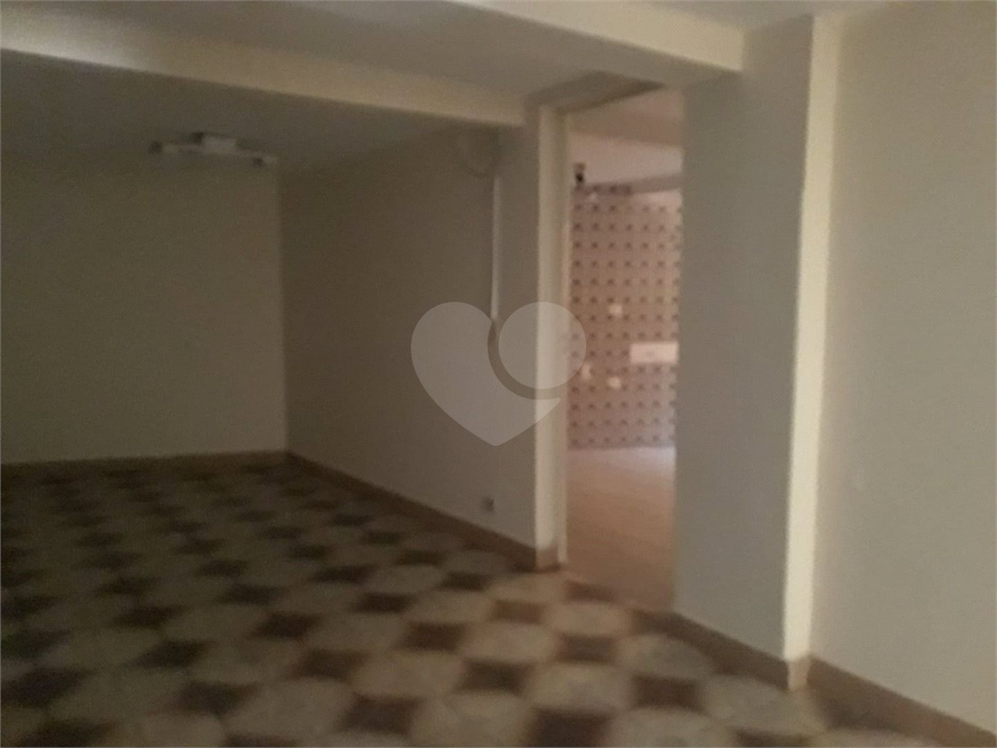 Sobrado para alugar com 4 quartos no Centro, São Roque, SP
