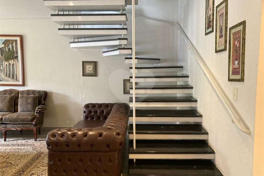 Sobrado à venda com 5 quartos, sendo 1 suíte, em Ipiranga, São Paulo, SP