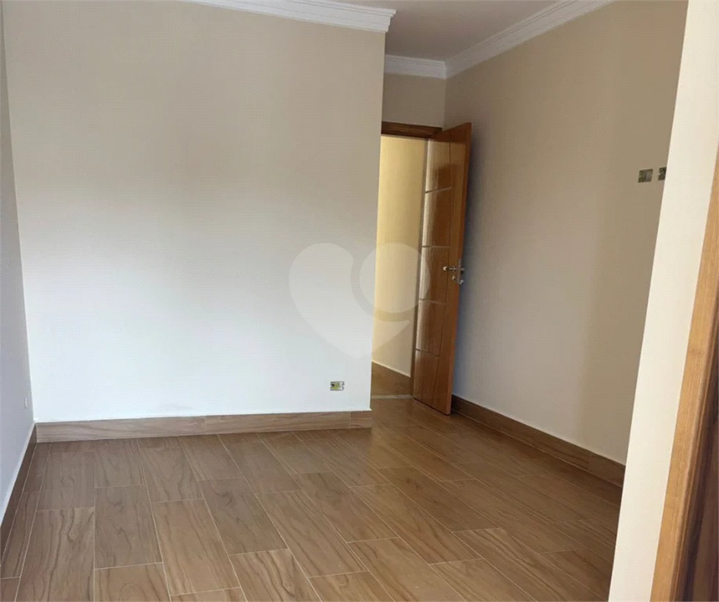 Sobrado à venda com 3 quartos, sendo 1 suíte, em Vila Nova Cachoeirinha, São Paulo, SP