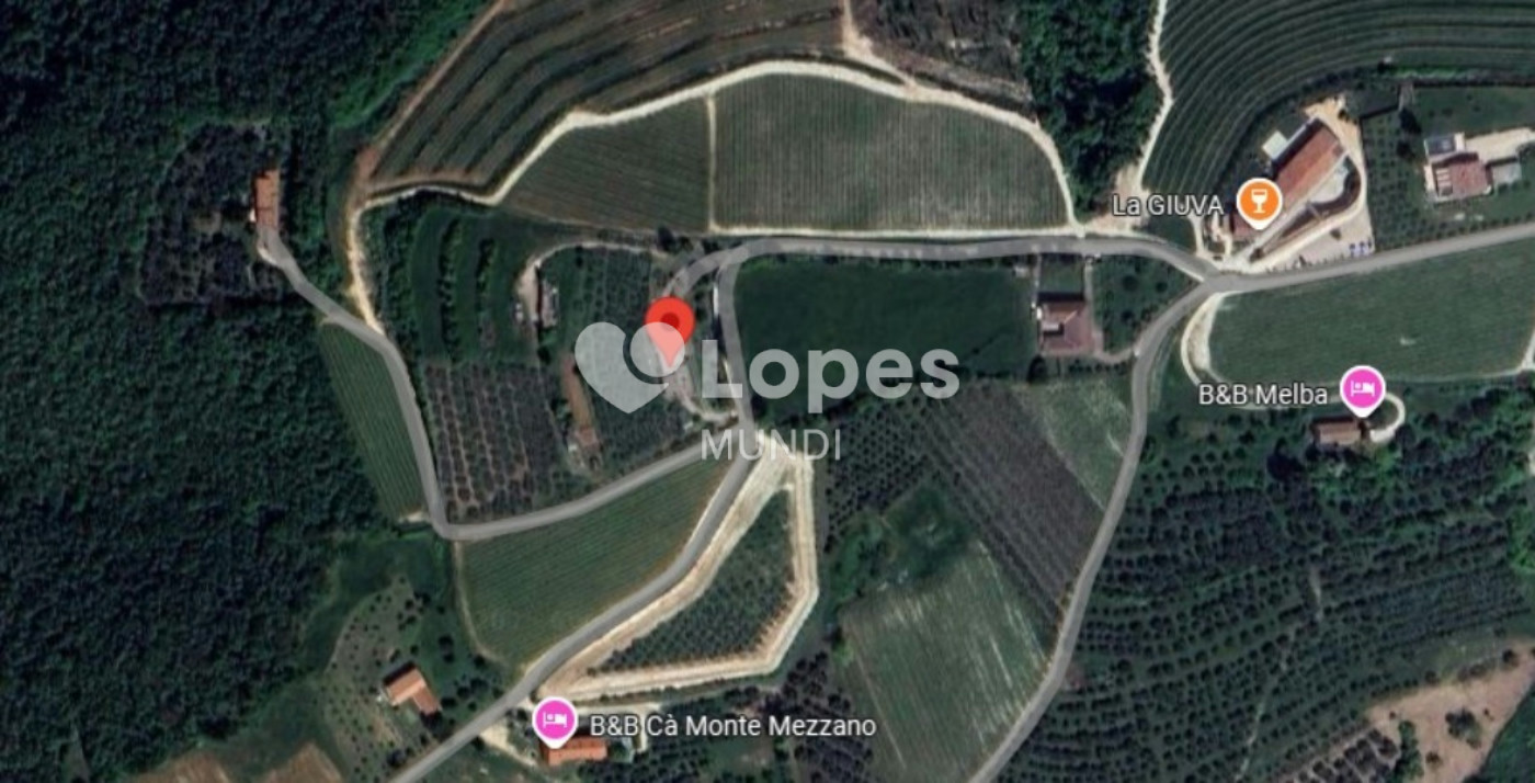 Casa multifamiliar à venda em Verona, Itália – 3 unidades e 12.000 m²