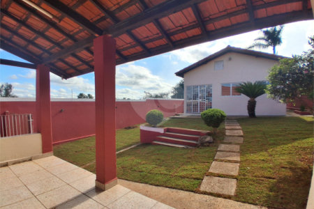 Sobrado à venda ou para alugar com 3 quartos, sendo 2 suítes,  em Parque Atenas do Sul, Itapetininga, SP