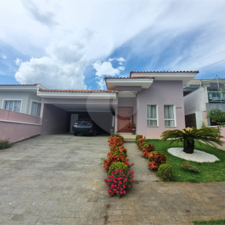 Casa à venda com 4 quartos, sendo 1 suíte,  no condomínio Ibiti do Paço, Sorocaba - SP