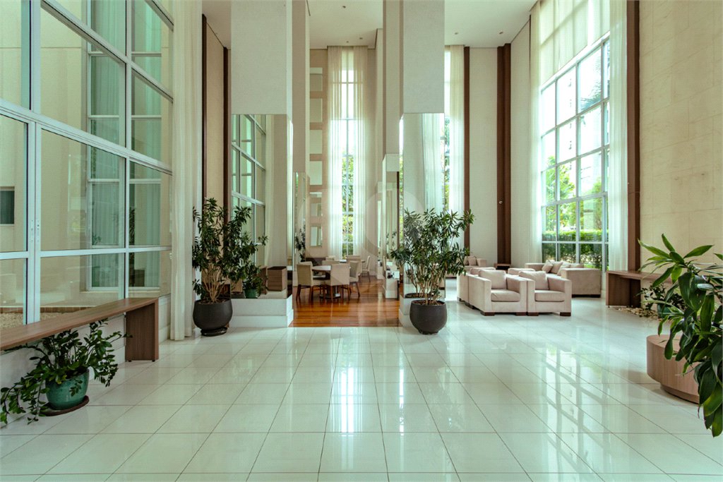 Apartamento à venda com 2 suítes em Brooklin, São Paulo, SP