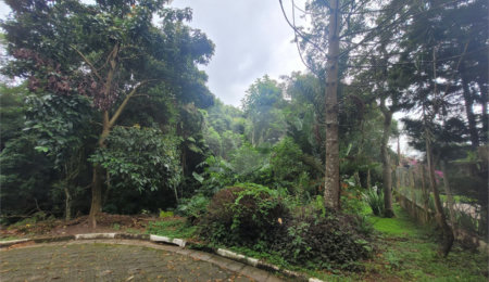 Terreno à venda no condomínio Parque Petrópolis 4 Secção, Mairiporã - SP