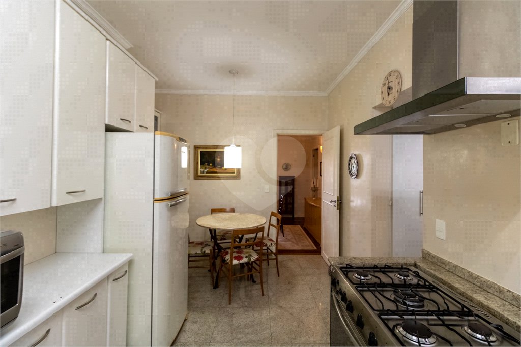 Apartamento à venda com 3 quartos, sendo 2 suítes, em Alto da Boa Vista, São Paulo, SP