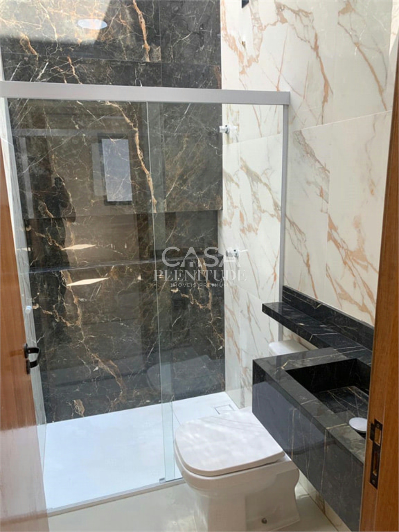 Casa em condomínio à venda com 3 quartos, sendo 1 suíte, em Cajuru do Sul, Sorocaba, SP